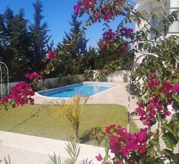 4 Bed Luxury Dettached Villa, in Ayios Tychonas Limassol