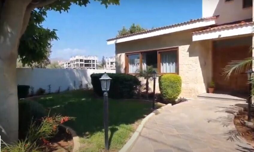 5 Bedroom Detached Villa in Ayios Athanasios with private swimming pool