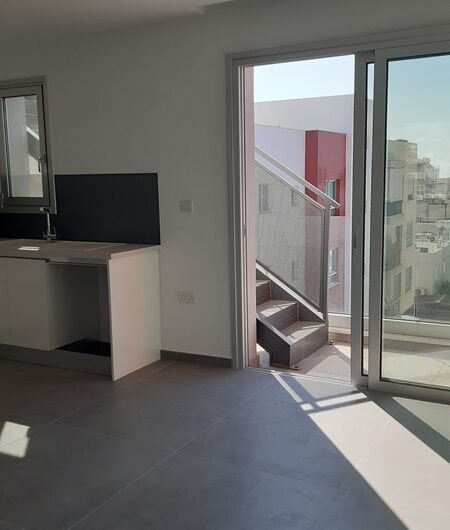 3 Bed Penthouse with amazing views, Mesa Geitonia, Limassol