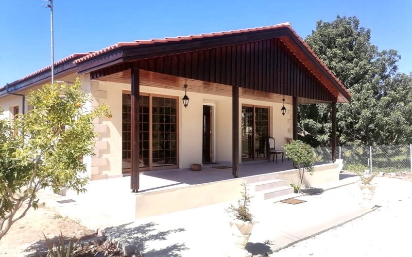 Three Bedroom Detached Villa for Rent in Palodia Limassol